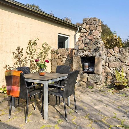 Logi i hus med kunst og have Bed & Breakfast Vestervig Eksteriør bilde
